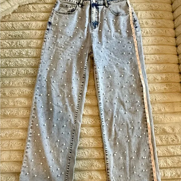 Pearl Studded High-Waisted Straight Leg Jeans – Size L - Picture 5 of 6